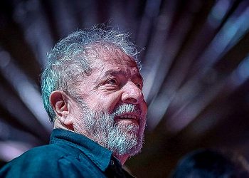 Lula dice que la sociedad «no aceptará un golpe» y la disputa en 2022 será «entre democracia y nazismo»