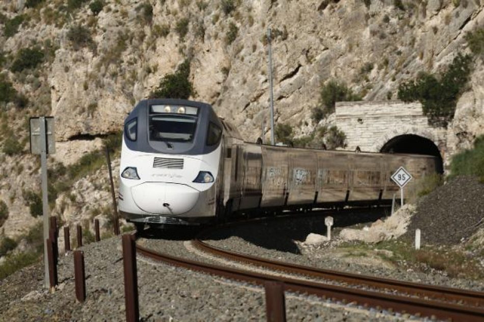 Ecologistas en Acción de Extremadura aboga por un modelo sostenible de transporte entre los municipios extremeños