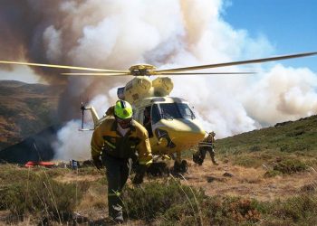 El coste de la extinción de incendios en Galicia alcanzó los 61,5 millones en 2020, un «disparate» para los ecologistas Arco Iris