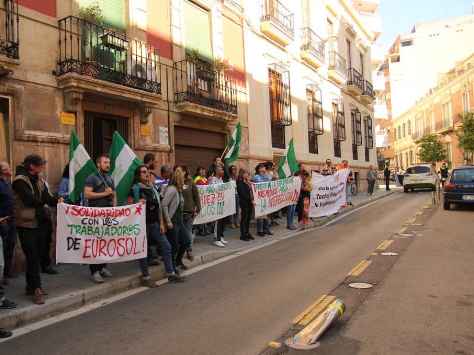 Un juzgado de Almería reconoce el derecho de los trabajadores eventuales y fijos discontinuos a disfrutar de sus vacaciones