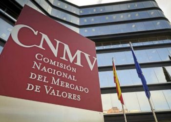 La CNMV advierte sobre 16 ‘chiringuitos financieros’ radicados en el extranjero