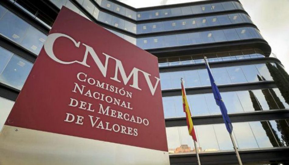 La CNMV advierte sobre 16 ‘chiringuitos financieros’ radicados en el extranjero