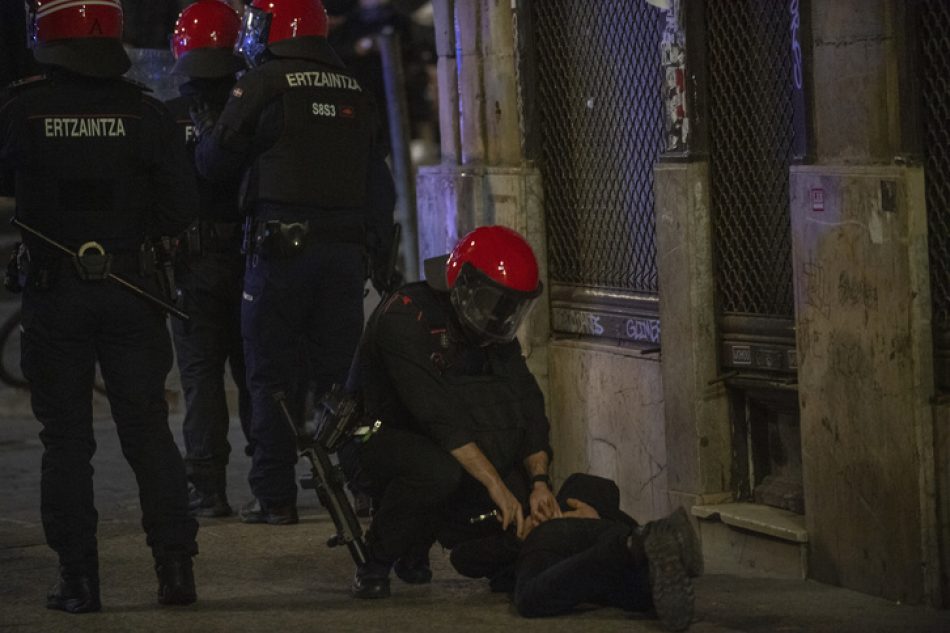 Hasta 62 jóvenes han sido detenidos e identificados en Donostia en la última semana