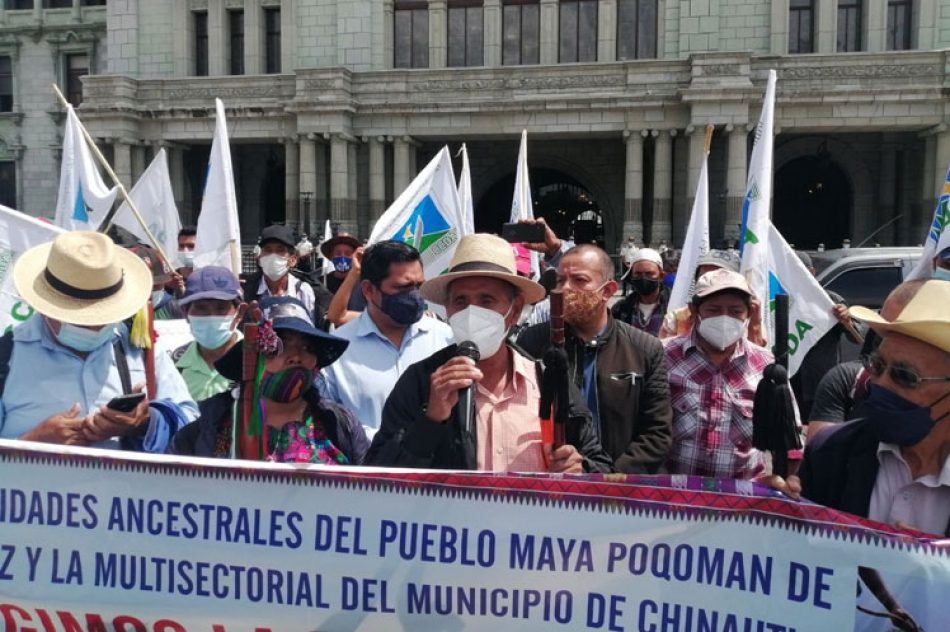 Bloqueos en carreteras apuntalan paro plurinacional en Guatemala