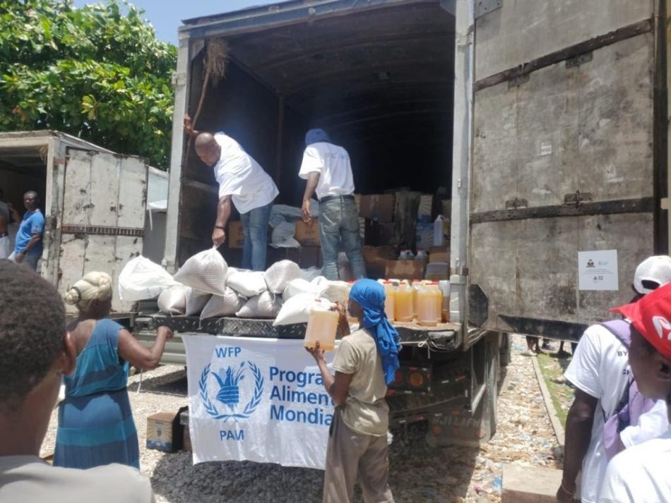 Llamamiento de ayuda humanitaria urgente para Haití entre las nuevas réplicas sísmicas y la llegada de más huracanes