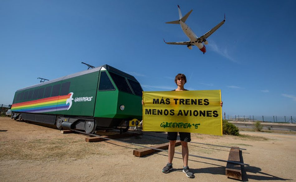 Greenpeace denuncia la incoherencia climática del Gobierno Central y la Generalitat tras el acuerdo para la ampliación de El Prat