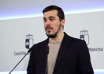 Duras críticas de Podemos a la «Ley Antiocupación» de Castilla-La Mancha
