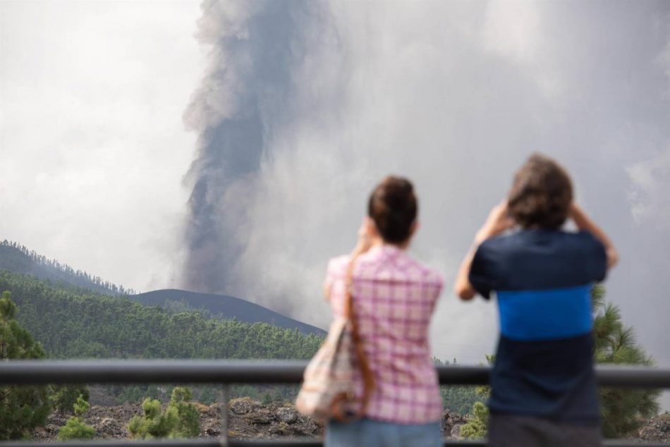 Así afecta a la salud respiratoria la nube tóxica del volcán