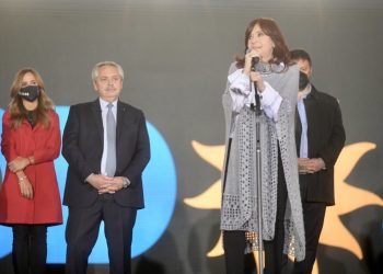 Cristina Fernández transmite su respaldo al gobierno argentino tras la derrota en las PASO