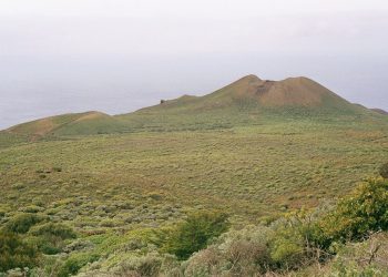 Las bacterias marinas del volcán Tagoro, con potencial para uso farmacéutico