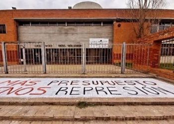 Estudiantes en Uruguay se movilizan contra reforma educativa