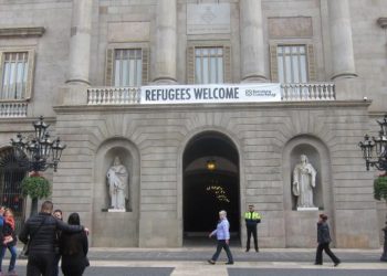 El Grupo Municipalista de IU-Podemos-Comuns trasladará a la FEMP una propuesta para que los municipios de menos de 20.000 habitantes entren en el plan de acogida de personas refugiadas
