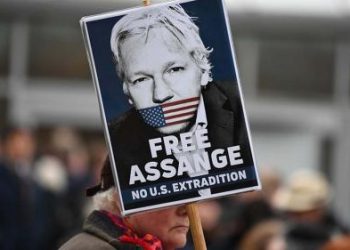 Governo Trump planejou sequestrar ou assassinar Julian Assange