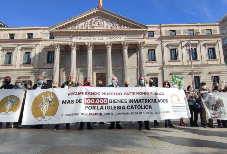 Enrique Santiago asegura que Unidas Podemos seguirá trabajando desde el Gobierno para “dejar sin efecto la norma que permite la apropiación de bienes por parte de la Iglesia católica”