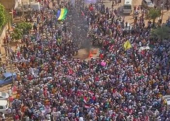 La represión de las protestas contra el golpe de estado en Sudán deja al menos doce muertos