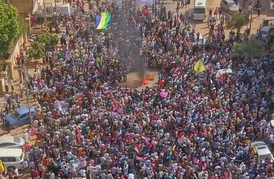 La represión de las protestas contra el golpe de estado en Sudán deja al menos doce muertos