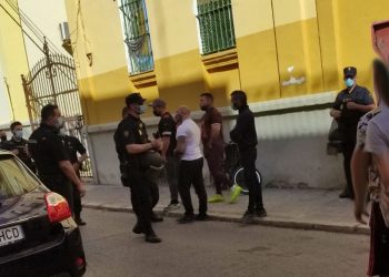 APDHA Sevilla denuncia la aplicación en nuestra ciudad de métodos “gansteriles” en la desocupación de viviendas