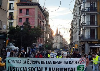 Manifestación contra la subida del precio de la luz: «Eléctricas culpables, gobiernos responsables»