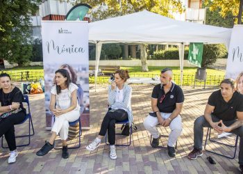 Mónica García inicia en Móstoles una gira por la Comunidad de Madrid