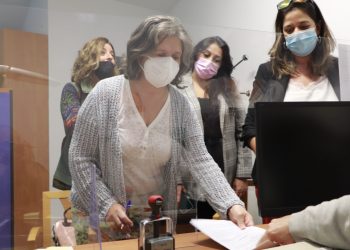 Podemos denuncia ante el Defensor del Pueblo Andaluz el “secuestro de la democracia” en el Ayuntamiento de Jerez