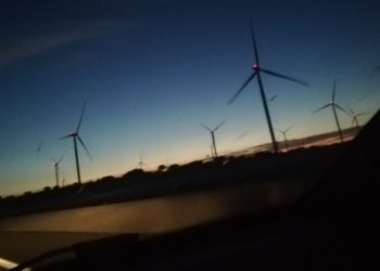 «El oligopolio eléctrico se está poniendo muy agresivo porque cree que se tocan sus beneficios»