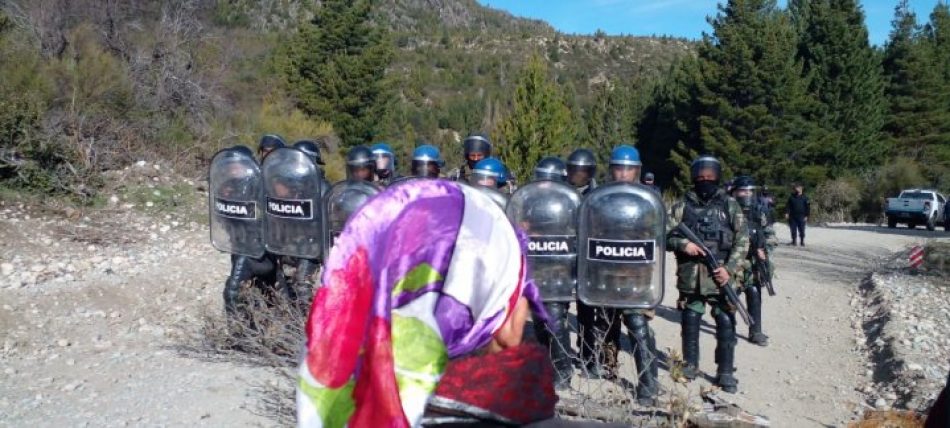 Nación Mapuche. Finalmente Aníbal Fernández enviaría fuerzas federales represivas a El Bolsón y Bariloche