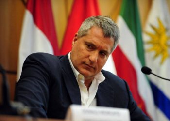 Steven Donziger se enfrenta a la cárcel por enfrentarse a las grandes petroleras. Los demócratas de Nueva York guardan silencio