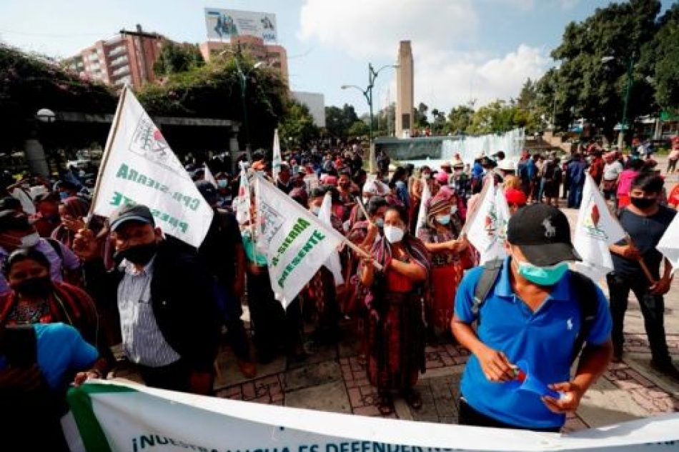 Marchan contra discriminación de pueblos indígenas en Guatemala