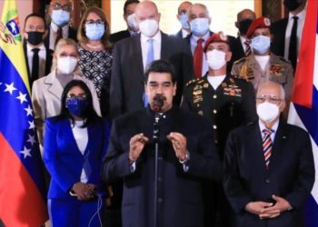 Maduro felicita la victoria de Castro en comicios de Honduras