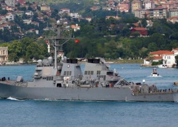 Rusia: EEUU juega con fuego al enviar buques al mar Negro