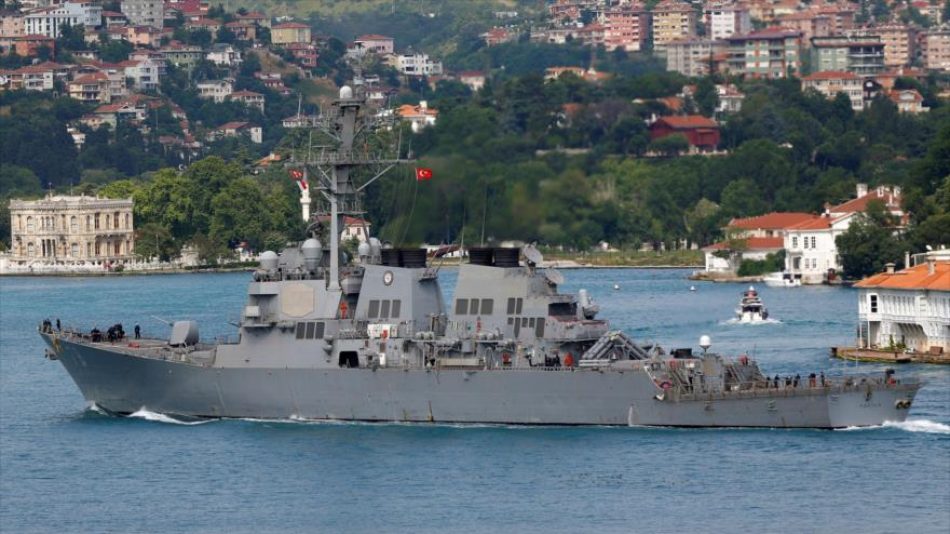 Rusia: EEUU juega con fuego al enviar buques al mar Negro