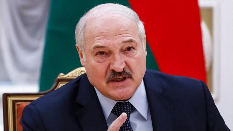 Lukashenko: Bielorrusia no se pondrá de rodillas ante Europa