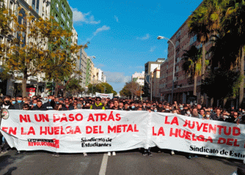 Una huelga histórica de los estudiantes en apoyo a los trabajadores del metal. ¡Esta lucha la vamos a ganar!
