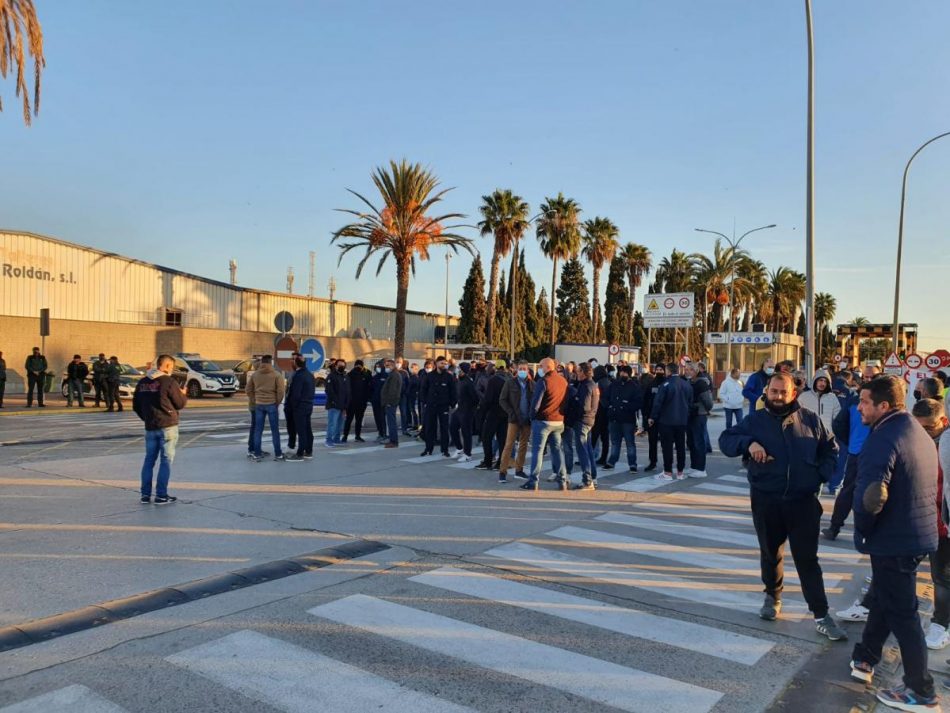 La clase obrera quiere mejoras y un futuro industrial: A la huelga del metal de Cádiz se une la de Alicante, las protestas de Toledo y las movilizaciones del auto y conservas