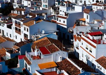 Mitma impulsa la regeneración y renovación urbana en Andalucía con 4.561 actuaciones en viviendas