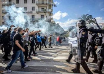 CGT se posiciona en contra del preacuerdo alcanzado en Sevilla para desconvocar la huelga del Metal en Cádiz por haberse firmado a espaldas de los trabajadores