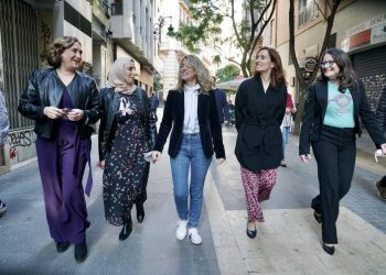 Yolanda Díaz, Ada Colau, Mónica García y Fátima Hamed protagonizan el acto Otras Políticas con el objetivo marcado de «abrir un nuevo ciclo»