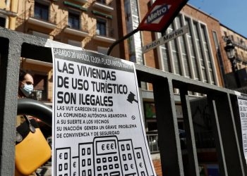 Las asociaciones vecinales de Centro consiguen las primeras multas de la Comunidad de Madrid contra pisos turísticos