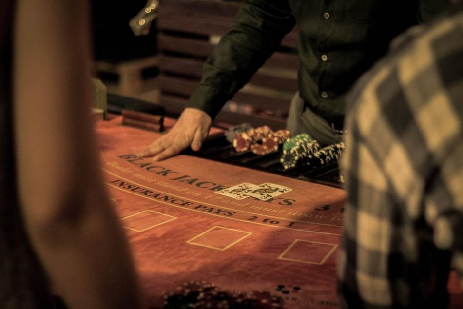 Aumenta tu Conocimiento sobre la Industria del Juego – 5 Datos Interesantes que los Entusiastas Jugadores de Casino deben Conocer
