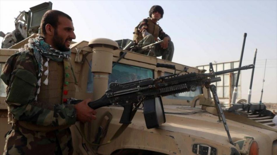 TWJ: Militares afganos entrenador por Estados Unidos se unen a Daesh en conflicto con los talibanes