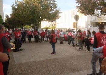 Stop Desahucios Granada 15M denuncia el programa Granada Conectada promovido por Caixabank