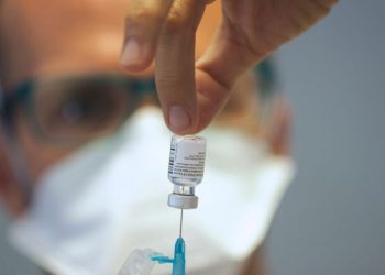 Alemania estudia dosis extra antiCovid-19 por aumento de contagios