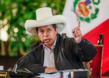 Pedro Castillo denuncia intentos de desestabilización en Perú