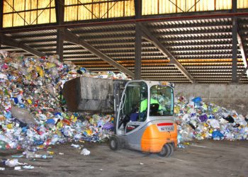 Ecologistas en Acción pone a Elche de ejemplo de mala gestión de los residuos ante Europa