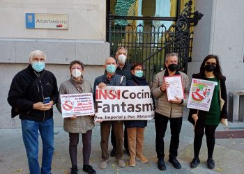 Más de 3.000 firmas en papel para sacar a las cocinas fantasma de las zonas residenciales