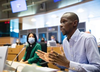 “Te quedas sin empleo y te obligan a migrar, pero la UE intenta desvincular la migración de las causas que la originan”