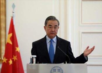 China se mofa de democracia en EEUU: agreden otras civilizaciones