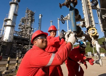 Venezuela recupera producción de un millón de barriles diarios de petróleo