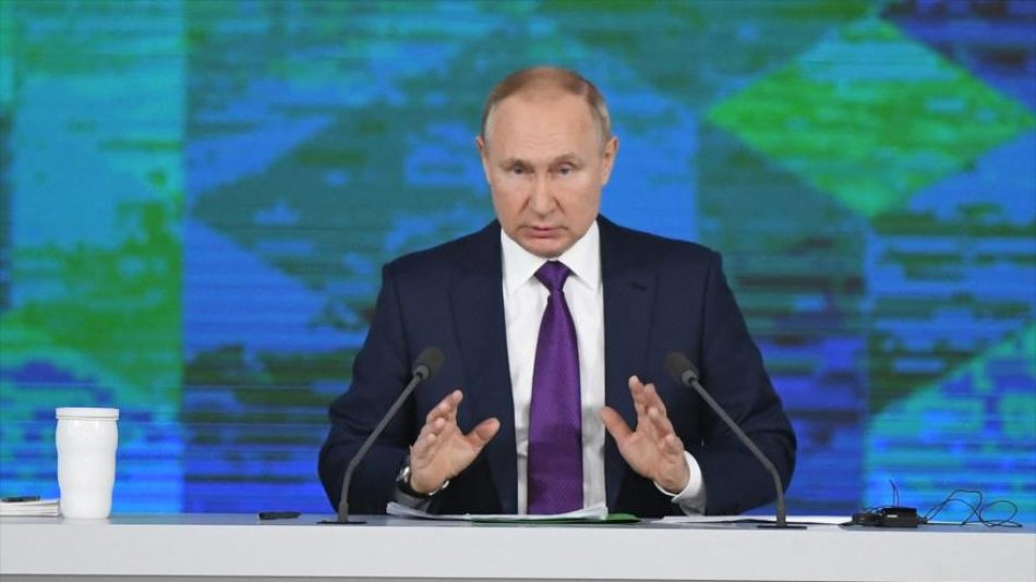 Putin advierte: Kiev prepara una operación militar en Donbás