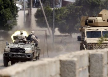 ¿Golpe de Estado en Libia?: Militares toman control parcial de Trípoli